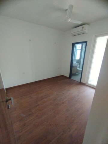 Room in 2 BHK Apartment at Pyramid Elite, Sector 86 – for Sale