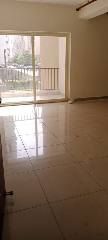 Living Room in 3 BHK Apartment at Panchsheel Greens II, Sector 16 Greater Noida – for Sale