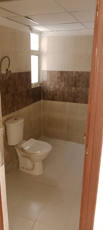 Bathroom in 3 BHK Apartment at Panchsheel Greens II, Sector 16 Greater Noida – for Sale