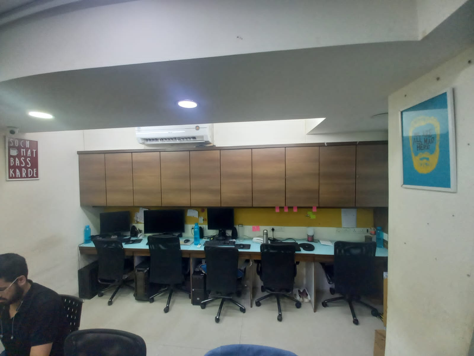 Commercial Office Space 800 Sq.Ft. For Rent in Vile Parle East Mumbai  7585558