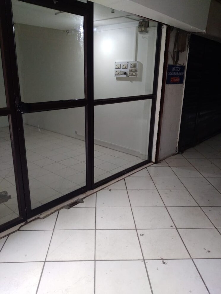 Team Area, sahil-arcade Commercial Office Space 315 Sq.Ft. In Shivajinagar Pune 7585560