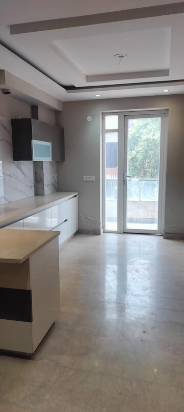 Kitchen in 4 BHK Builder Floor at SS Mayfield Gardens, Sector 51 – for Sale