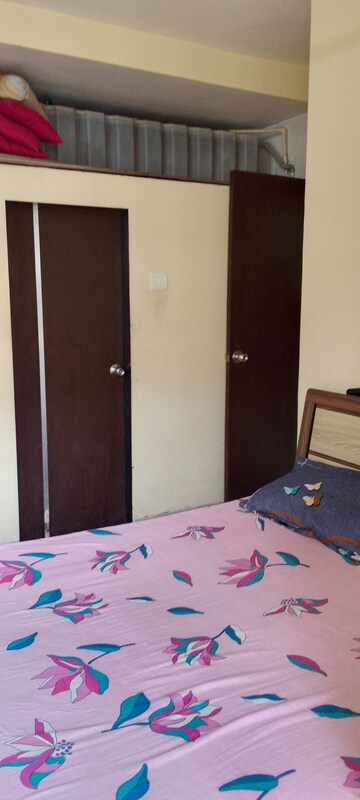 Room in 1.5 BHK Apartment at Virar West – for Sale