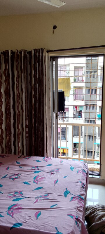 Room in 1.5 BHK Apartment at Virar West – for Sale