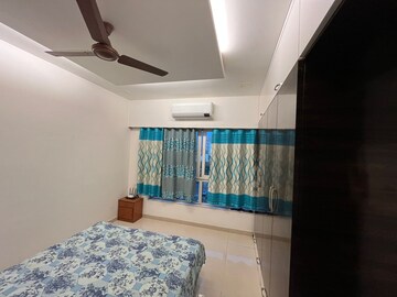 Room in 2 BHK Apartment at Options Avenue 14, Dadar East – for Sale
