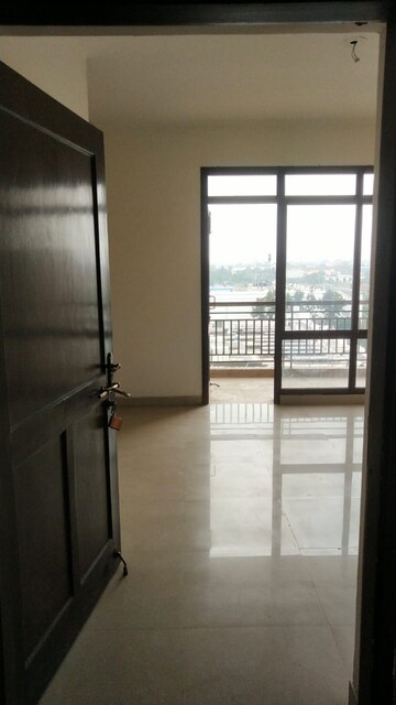 Room in 2 BHK Apartment at Pyramid Elite, Sector 86 – for Sale