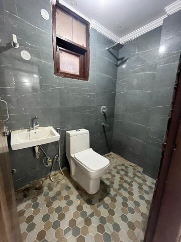 Master Bedroom in 3 BHK Builder Floor at Palm Residency Chhatarpur, Chattarpur – for Sale