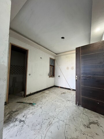 Room in 2 BHK Builder Floor at Chattarpur – for Sale