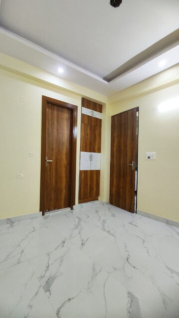 1 BHK Builder Floor For Sale in Sector 73
