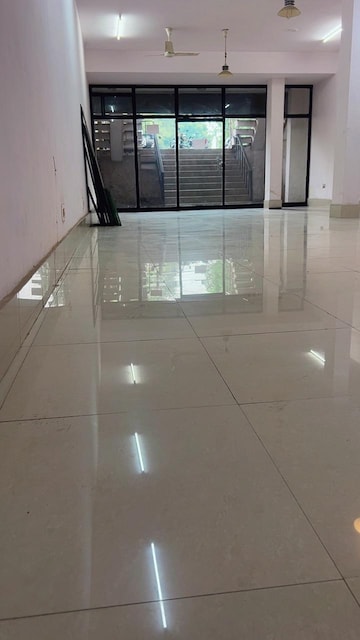 Commercial Showroom 800 Sq.Ft. For Rent in Dwarka Mor Delhi  7586464