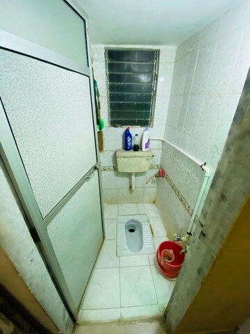 Bathroom in 1 BHK Apartment at Dahisar East – for Sale