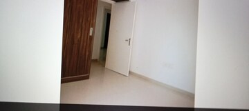 Room in 3 BHK Apartment at Pareena Micasa, Sector 68 – for Sale