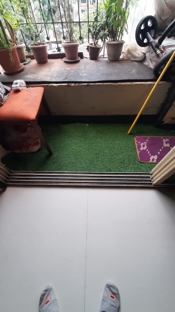 Balcony, rais-heights 1 RK 420 Sq.Ft. Apartment In Kalyan East Thane 7587420