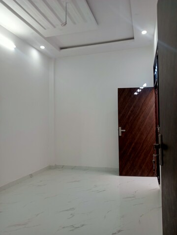 Room in 3 BHK Independent House at Gomti Nagar – for Sale