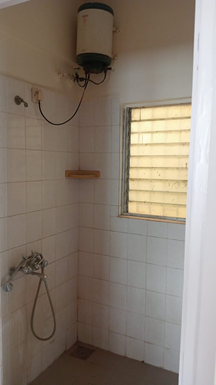 Bathroom, baronet-chs 2 Bedroom 950 Sq.Ft. Apartment In Kandivali East Mumbai 7587813