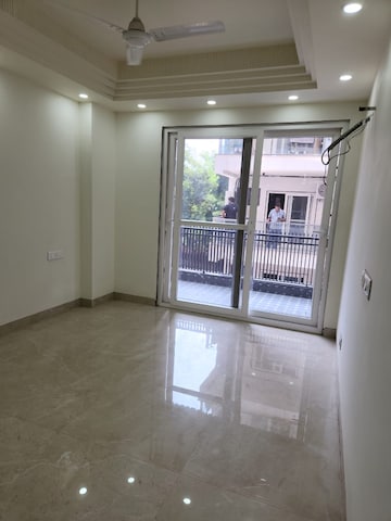 Room in 4 BHK Builder Floor at Saket – for Sale