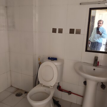 Bathroom in 2 BHK Apartment at Supertech Cape Town, Sector 74 – for Sale