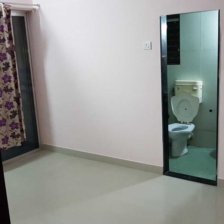 Room, saksham-c-h-s- 2 Bedroom 600 Sq.Ft. Apartment In Western Railway Workshop Mumbai 7588056