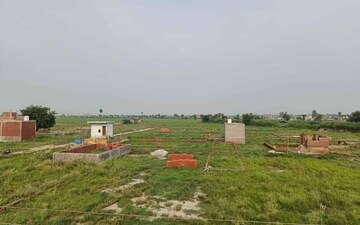 Plot For Sale in Bhopani Village
