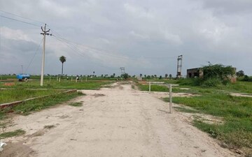 Plot For Sale in Bhopani Village