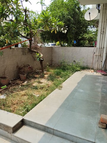 Balcony in 4 BHK Builder Floor at BPTP Park Elite Floors Faridabad, Sector 82 – for Sale