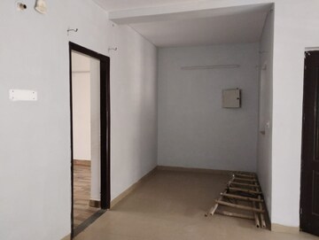 Room in 4 BHK Builder Floor at BPTP Parkland Pride, Sector 77 – for Sale
