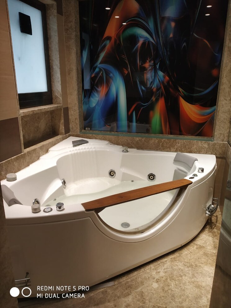 Bathroom, blackstone-housing-vertical-bliss 4 Bedroom 3000 Sq.Ft. Apartment In Bandra West Mumbai 7589071