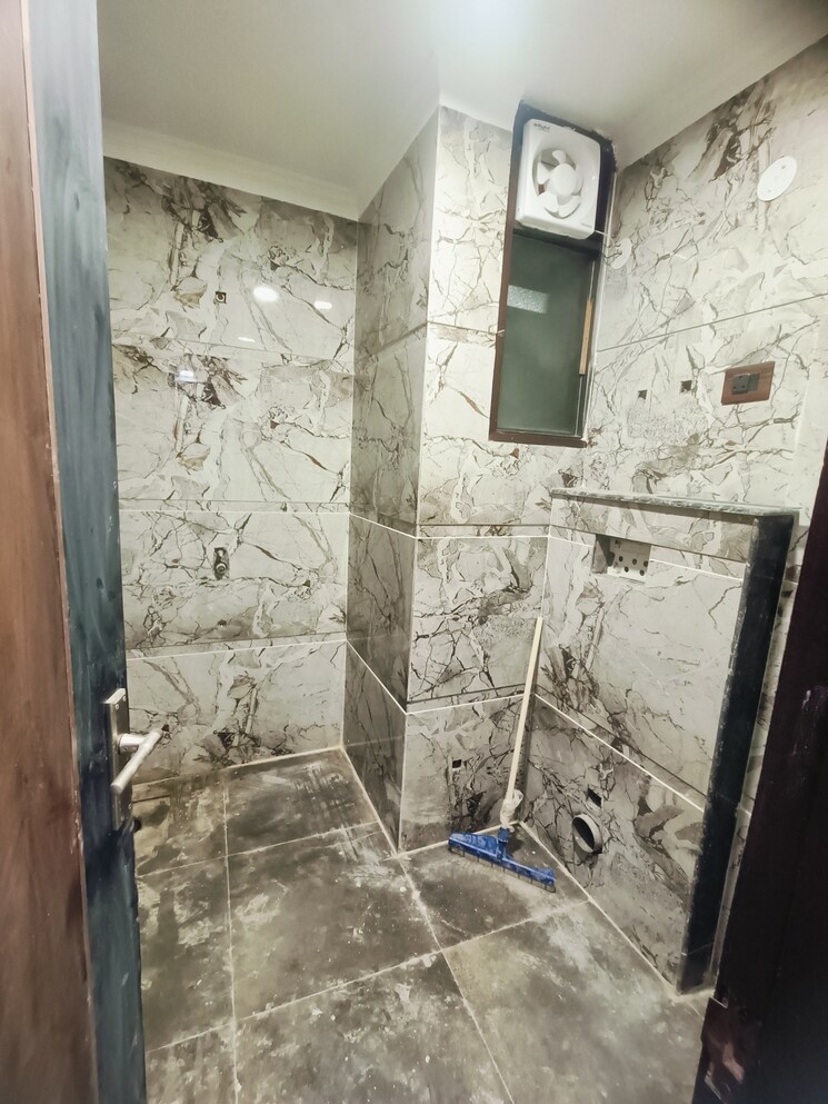 Bathroom, palm-residency-chhatarpur 3 Bedroom 1158 Sq.Ft. Apartment In Chattarpur Delhi 7589136