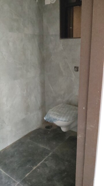 Attached Bathroom in 1 RK Apartment at Vile Parle East – for Sale