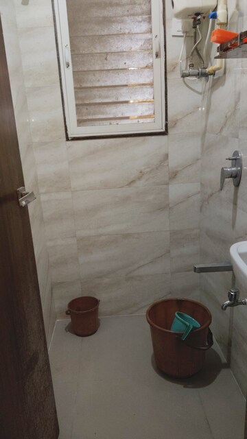 Attached Bathroom in 1 RK Apartment at Vile Parle East – for Sale