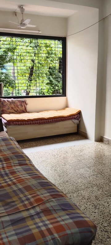 Room in 1 RK Apartment at Vile Parle East – for Sale
