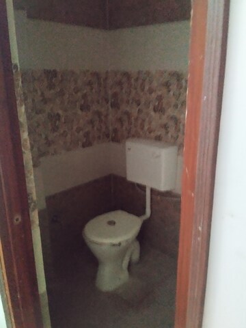 Bathroom in 2.5 BHK Builder Floor at Thasemau – for Sale