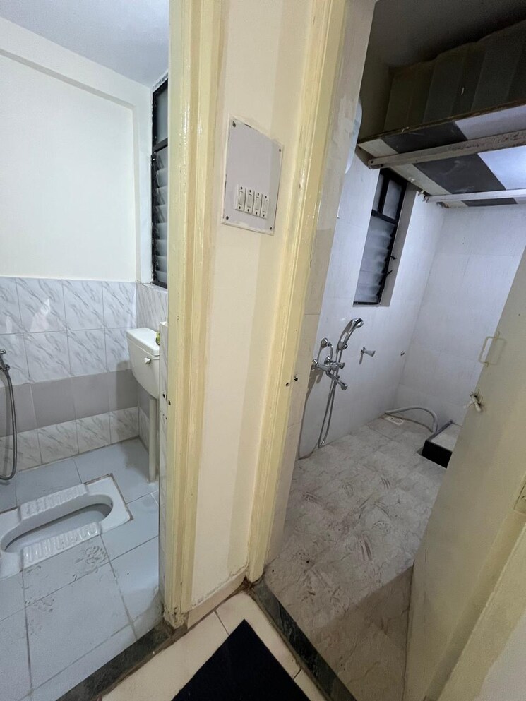 Bathroom, kumbare-township 1 Bedroom 540 Sq.Ft. Apartment In Kothrud Pune 7589676