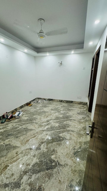 3 BHK Builder Floor For Rent in Freedom Fighters Enclave Delhi  7589725