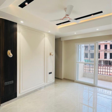 Bedroom in 3 BHK Builder Floor at Sector 63a – for Sale