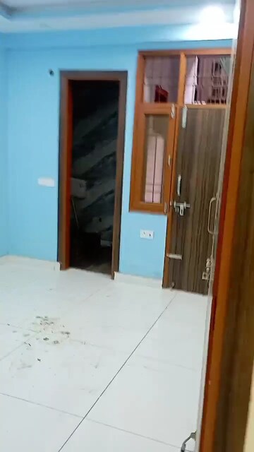 Building Lobby in 2 BHK Builder Floor at Shalimar Garden Extension 1 – for Sale