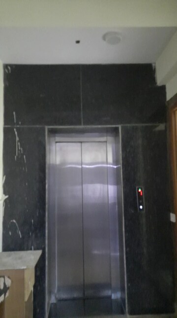 Furnished Amenities in 2 BHK Builder Floor at Shalimar Garden Extension 1 – for Sale
