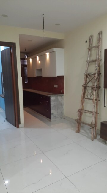 Room in 2 BHK Builder Floor at Shalimar Garden Extension 1 – for Sale