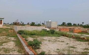 Plot For Sale in Bhopani Village