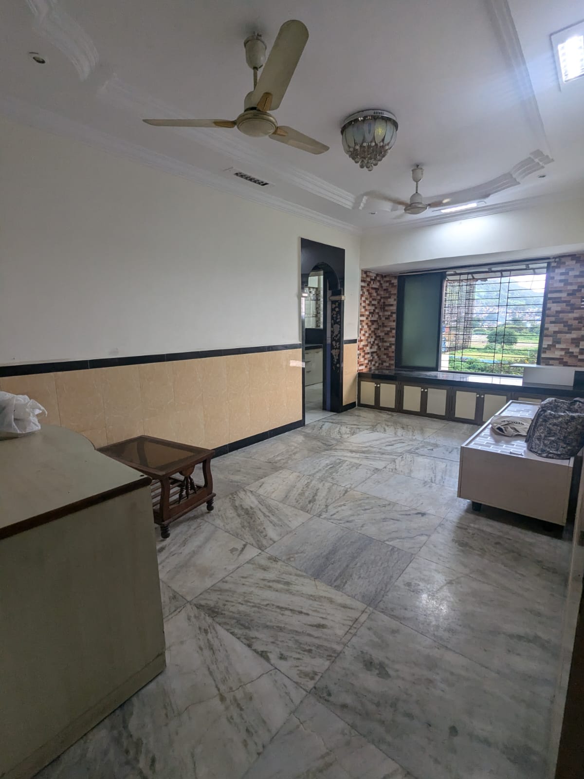 2 BHK Apartment For Rent in Near Anand Vihar Complex 