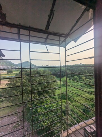 Staircase in 2 BHK Apartment at Kalwa – for Rent