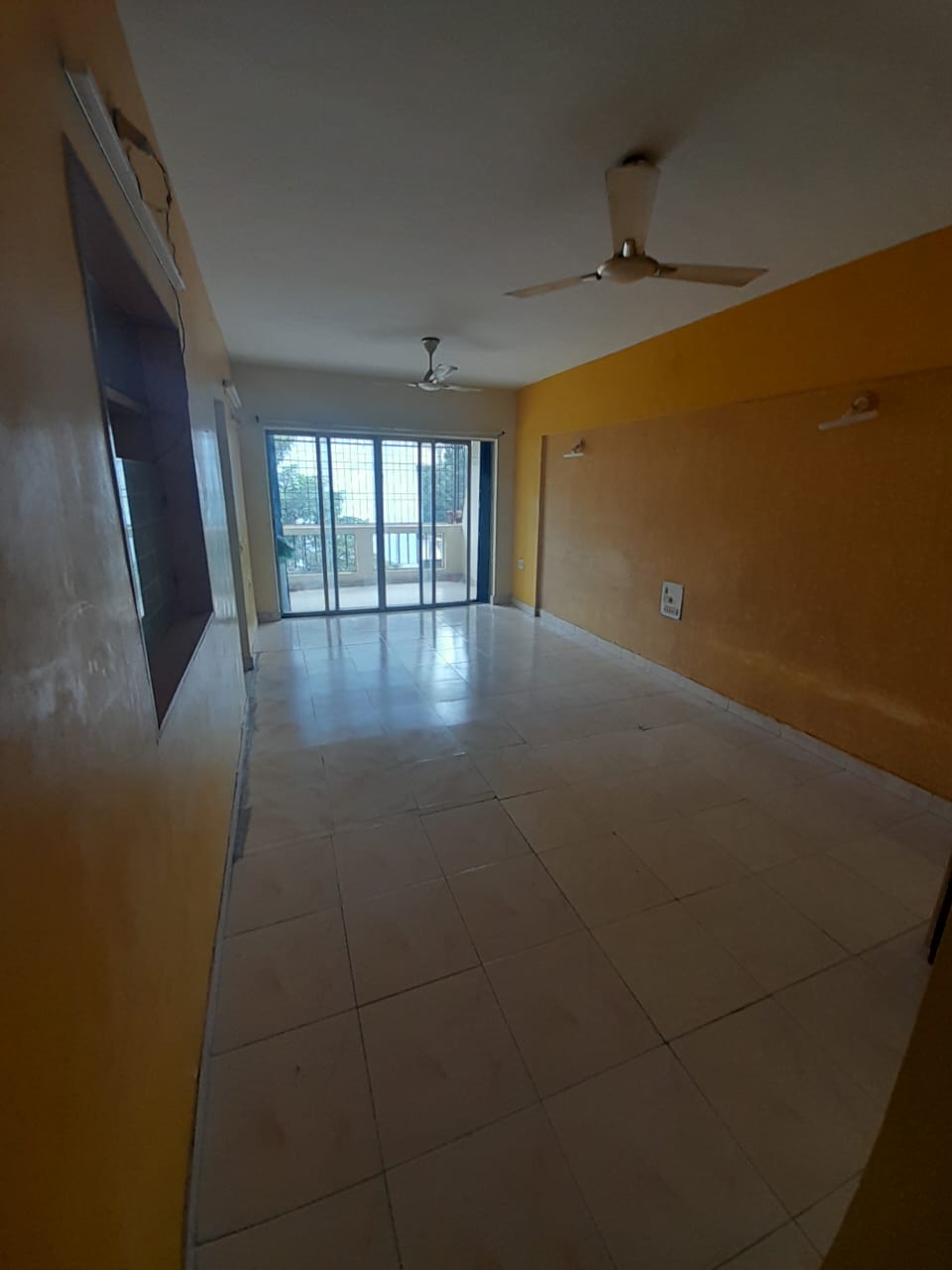 2 BHK Apartment For Rent in Kumar Suraksha