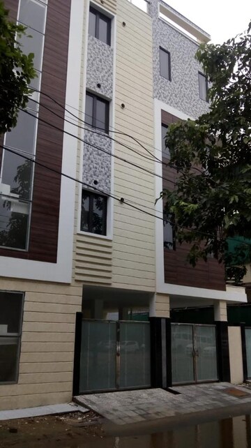 6+ BHK Independent House – Exterior View View at Sector 55 - for Sale