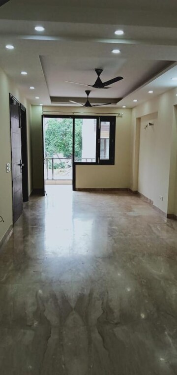 Room in 6+ BHK Independent House at Sector 55 – for Sale
