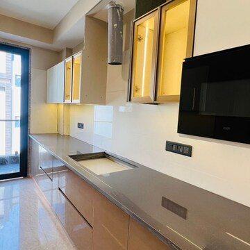 Kitchen in 3.5 BHK Builder Floor at Ansal Oriental Homes, Sector 57 – for Sale