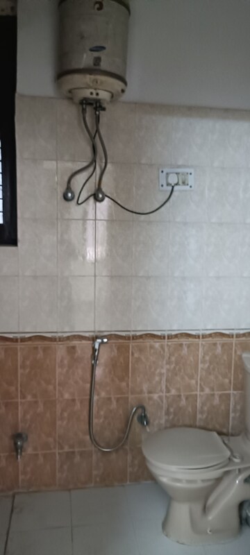 Bathroom in 3.5 BHK Builder Floor at Sector 52 – for Sale