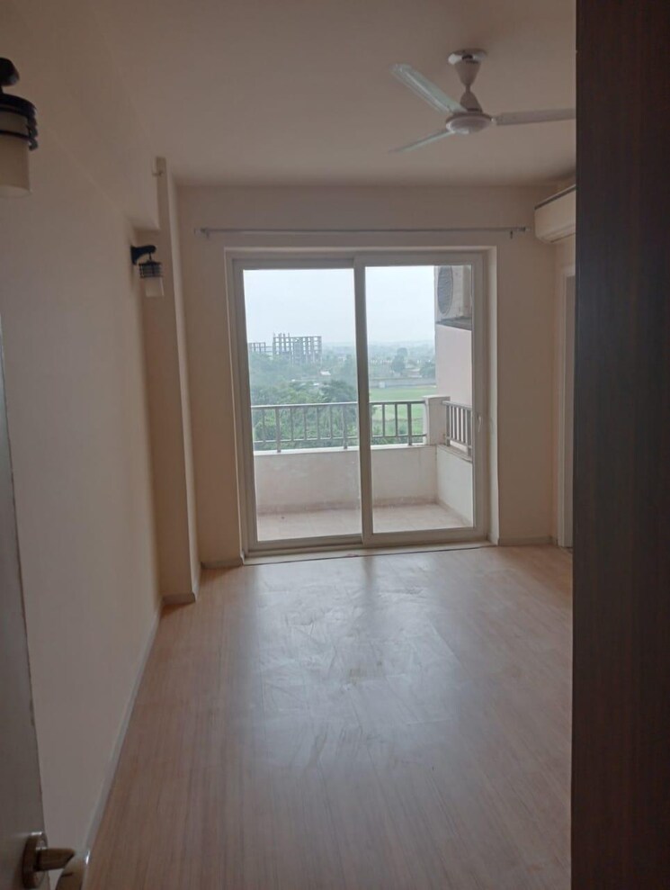 Room, dlf-new-town-heights-ii 3 Bedroom 1845 Sq.Ft. Apartment In Sector 86 Gurgaon 7590710