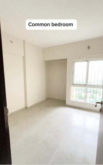 2 BHK Apartment For Sale in Vijay Orovia, Ghodbunder Road