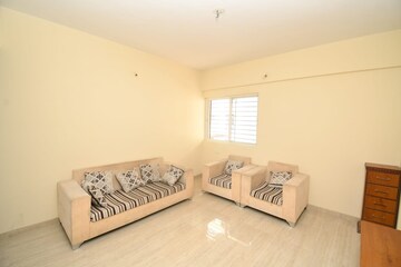 Room in 3.5 BHK Apartment at K Raheja Vistas Premiere, Mohammadwadi – for Sale