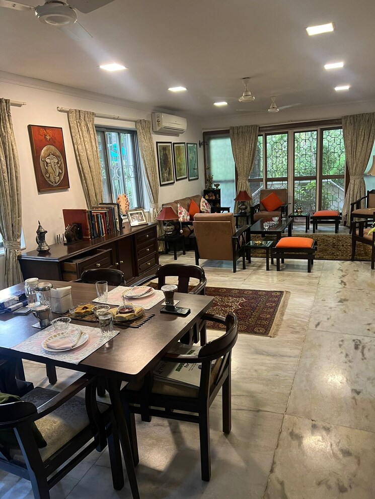 Living Room, yari road 4 Bedroom 5000 Sq.Ft. Villa In Yari Road Mumbai 7591004